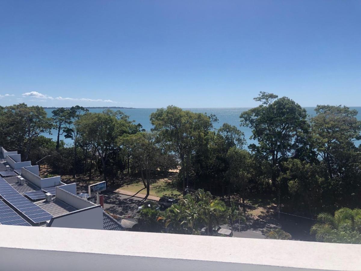 Grand Mercure Allegra Hervey Bay Eksteriør bilde View of Moreton Bay from the University of Queensland St Lucia campus