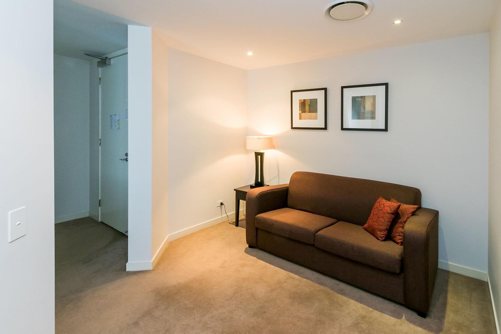 Grand Mercure Allegra Hervey Bay Eksteriør bilde A typical apartment at the University of Western Australia