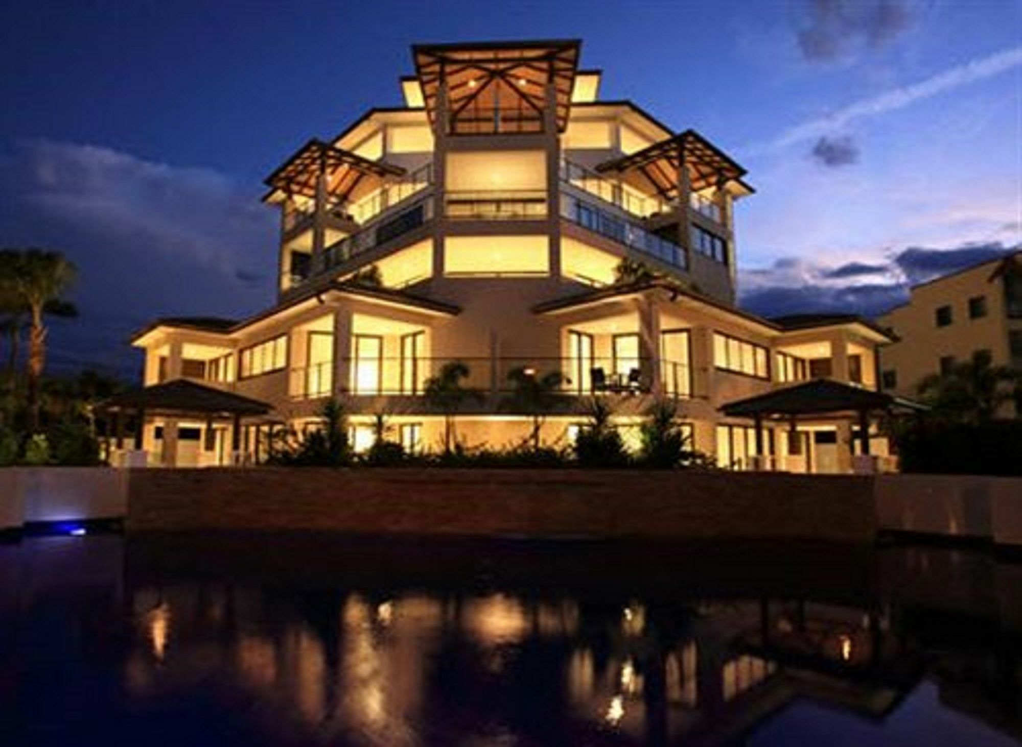 Grand Mercure Allegra Hervey Bay Eksteriør bilde The Royal